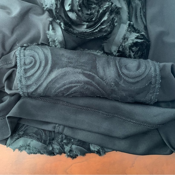 NWT Laura Size 8 Black Floral Dress - Picture 8 of 12